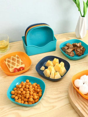 Plastic Plates Set